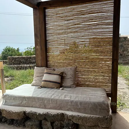 Dammuso Rekhale Scauri (Sicily)