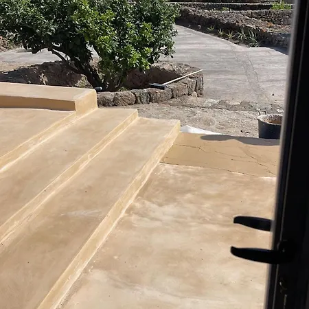 Dammuso Rekhale Villa Scauri (Sicily)
